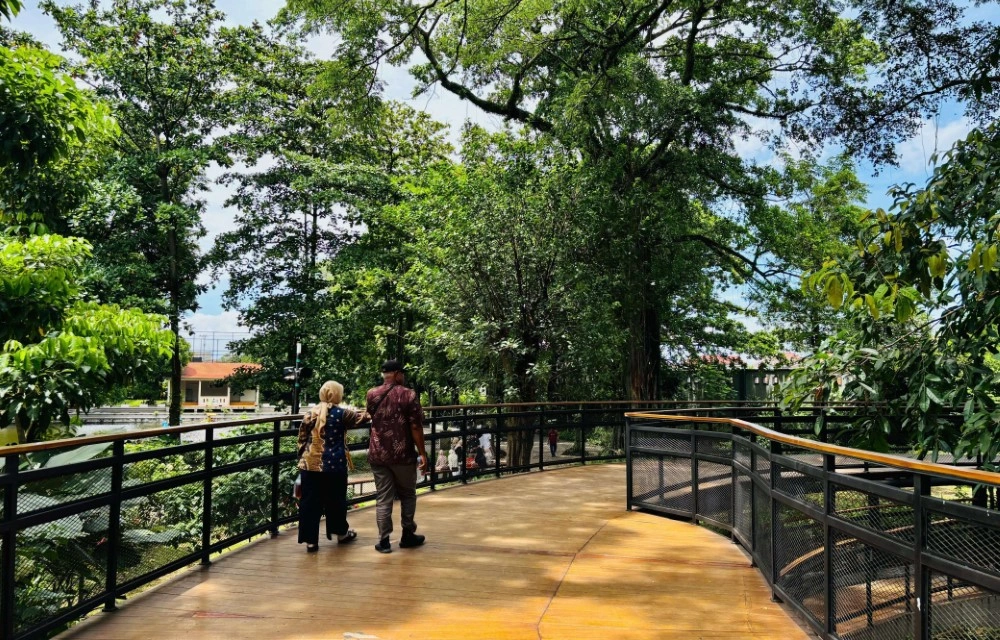 Balekambang Park in Karanganyar Pictures